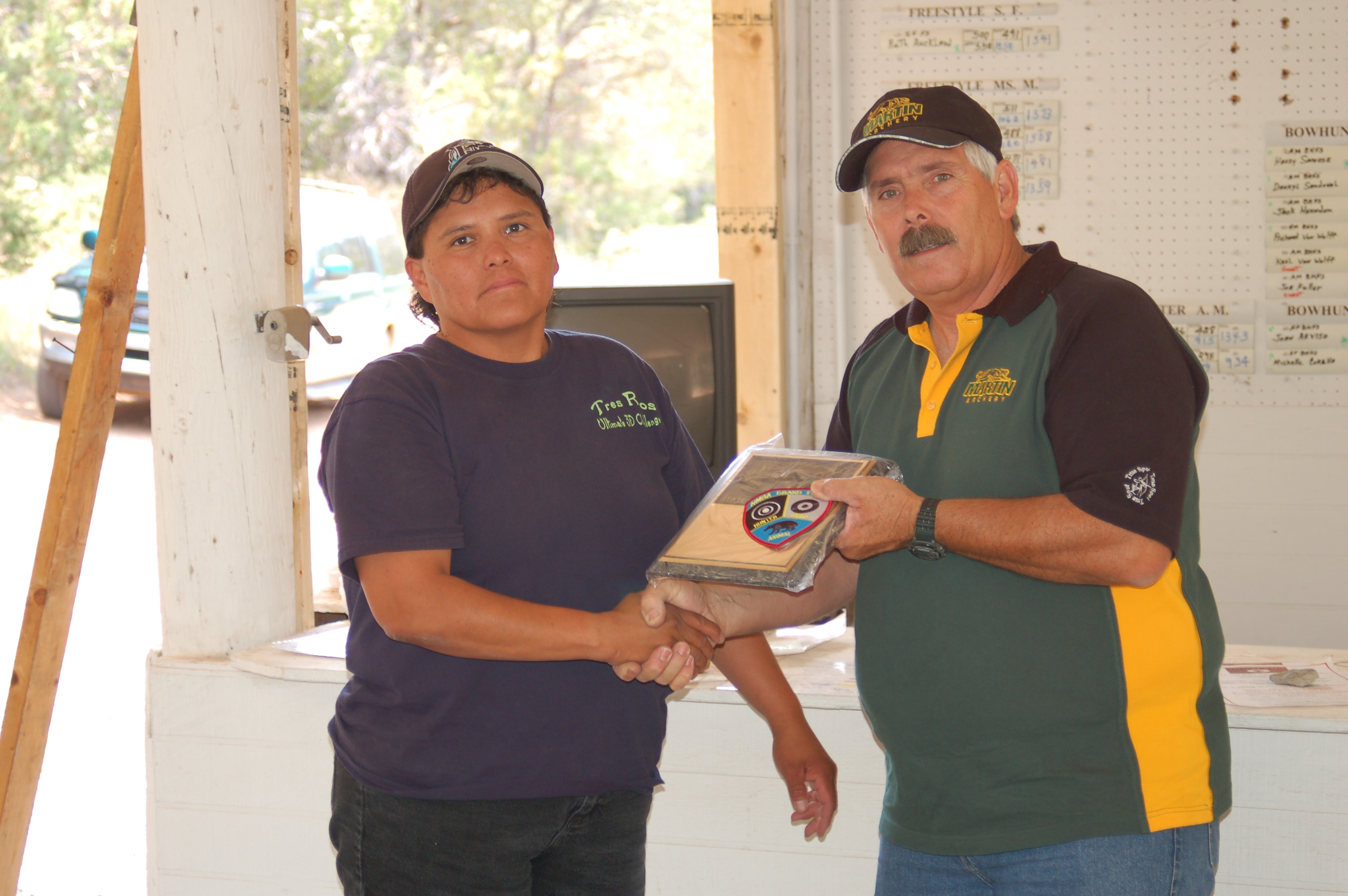 Joan Arviso - Adult Female Bowhunter Freestyle Grand Champion