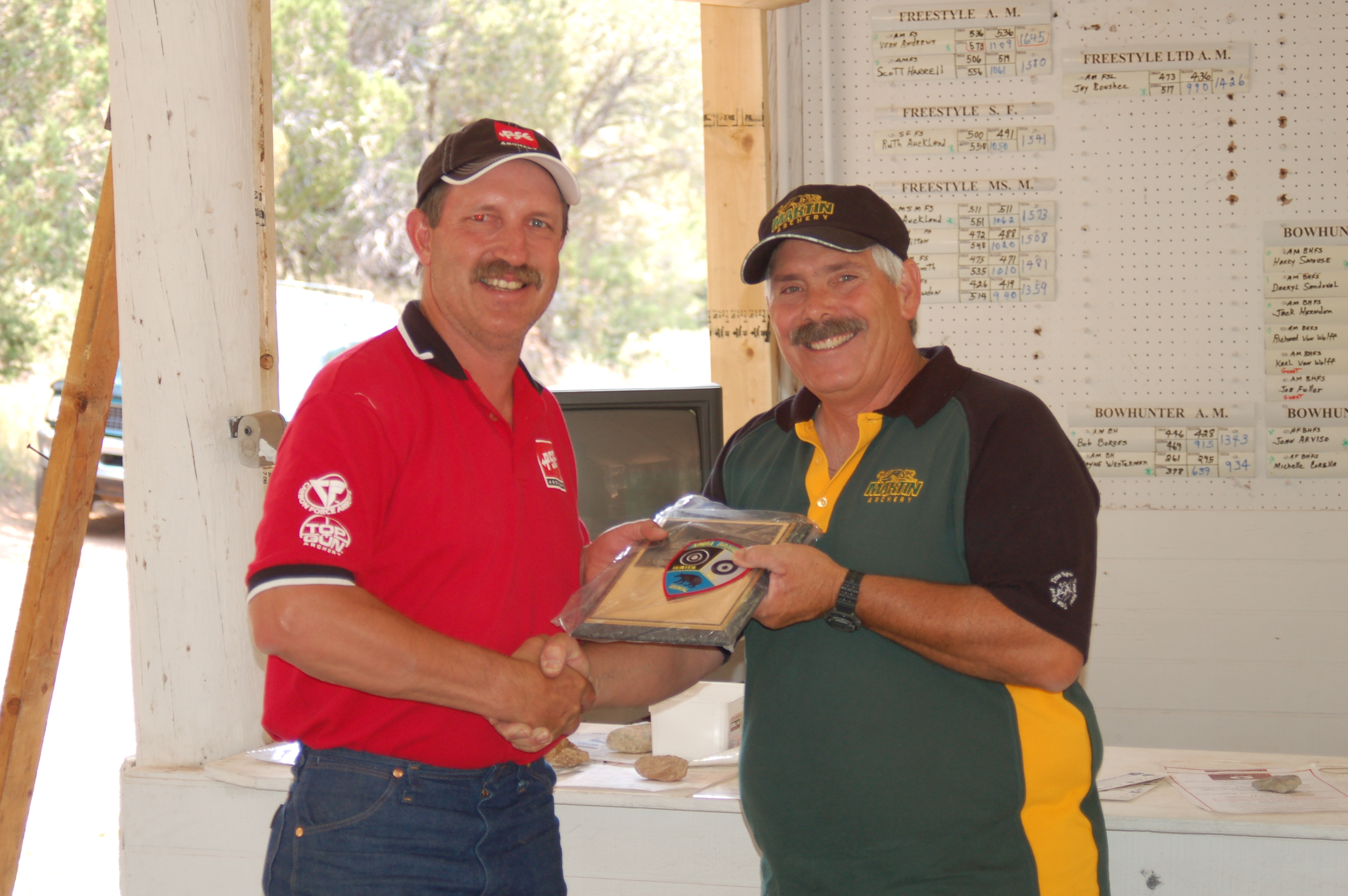 Harry Smouse - Adult Male Bowhunter Freestyle Grand Champion